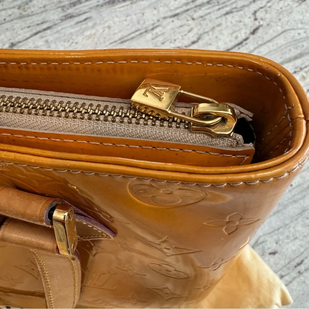 LOUIS VUITTON | Houston vernis shoulder bag golden yellow - Picture 4 of 8